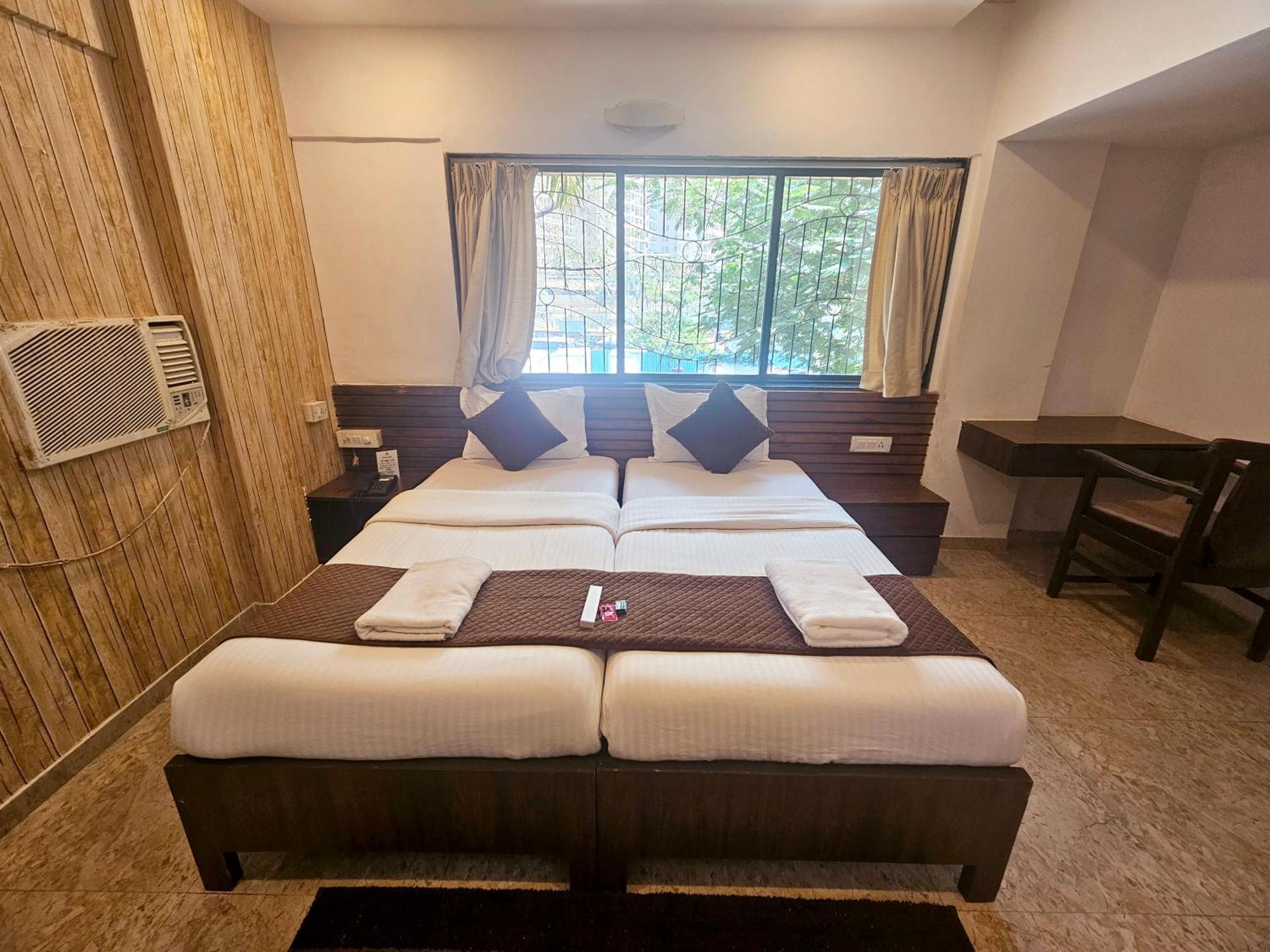 Отель Astha Residency Мумбаи Экстерьер фото